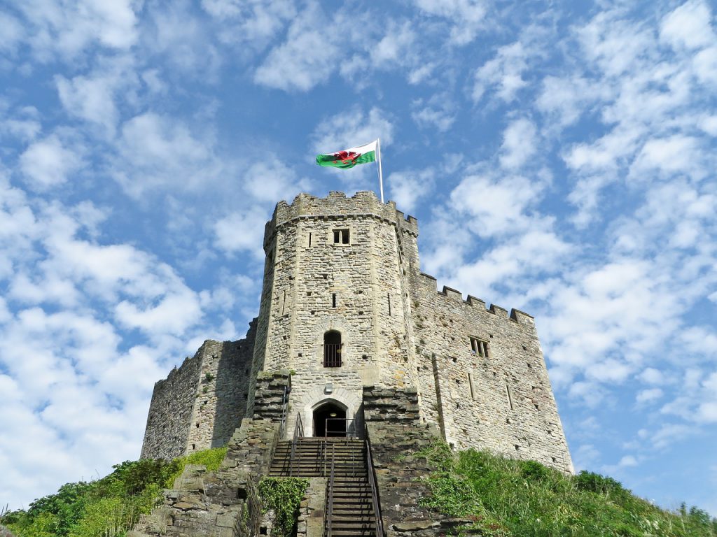 Cardiff Castle against a blue sky - pixabay